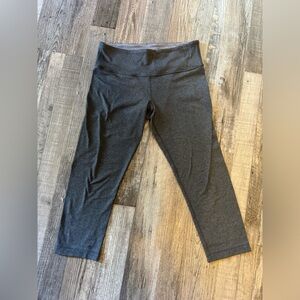 Lululemon crops